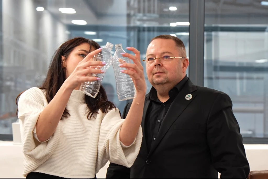 rPET bottles photo, comparison